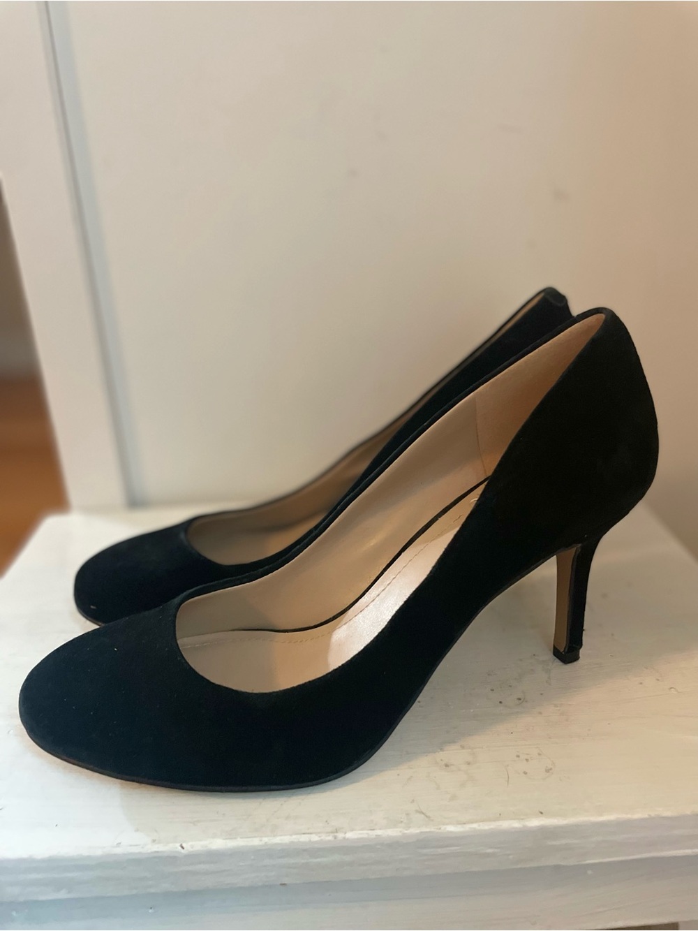 Vince Camuto Classic Black Suede Women's Pump - Elegant Mid Heel